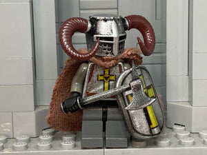 'Winter' Teutonic Knight w/Custom Ram Horns, Kite Shield & Fur Skins